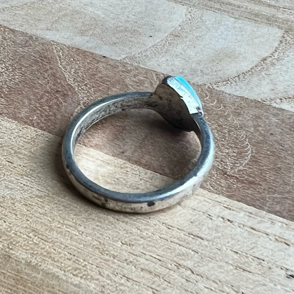 Vintage silver turquoise teardrop ring